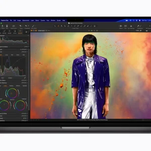 Apple MacBook Pro M5 Pro M5 Max